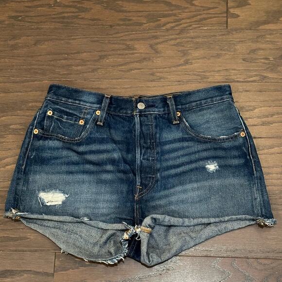 Levi’s 501 Button Fly Premium Denim Cutoff Shorts Size 29 - Picture 2 of 9